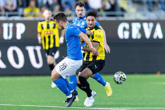 Börge Petersen of Klaksvik and Filip Trpcevski of Häcken