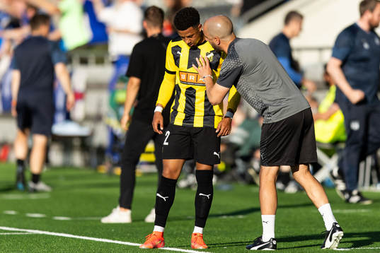 Tobias Sana and assistant coach Martin Foyston of Häcken