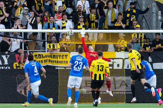 Goalkeeper Peter Abrahamsson of Häcken
