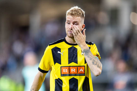 Samuel Gustafson of Häcken looks dejected