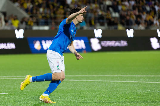 Vegard Forren of Klaksvik celebrates