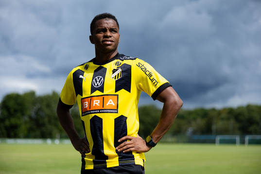 Häckens nyförvärv Abdulrazaq Ishaq