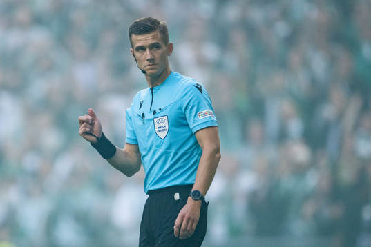 Referee Manfredas Lukjancukas