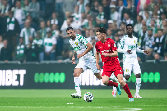 Loret Sadiku of Hammarby and Daan Rots of Twente