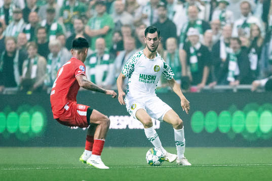Mees Hilgers of Twente and Adi Nalic of Hammarby