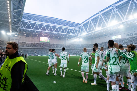 Jusef Erabi of Hammarby celebrates with team
