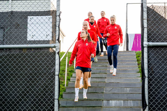 Emilie Bosshard Haavi, Sara Hørte and Sophie Román Haug
