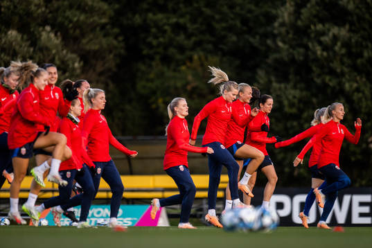 Players of Norway at a training session