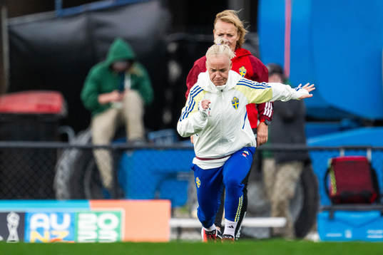 Physio Annica Näsmark and Caroline Seger of the Swedish