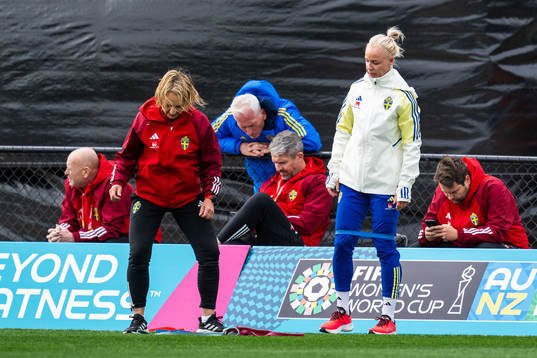 Physio Annica Näsmark and Caroline Seger of the Swedish