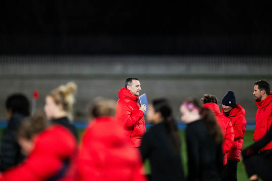 Head coach Vlatko Andonovski at a training session with the