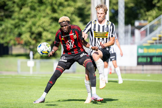 Östersunds Calvin Kabuye och Landskronas Gustaf Bruzelius
