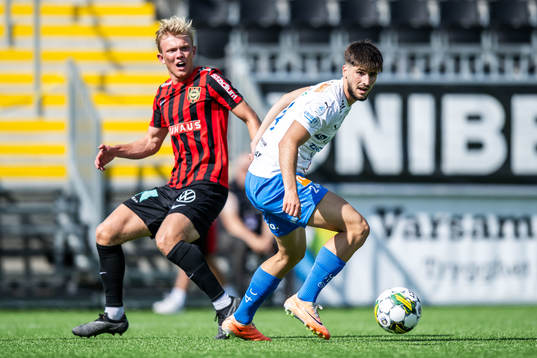 Brommapojkarnas Alexander Jensen och Värnamos Emin