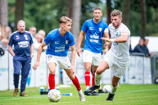 FBK Balkans Carl Puumalainen mot Österlens Erik Pärsson