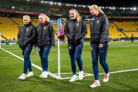 Julie Blakstad, Anna Langås Jøsendal, Mathilde Harviken