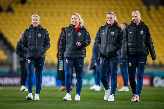 Julie Blakstad, Anna Langås Jøsendal, Mathilde Harviken