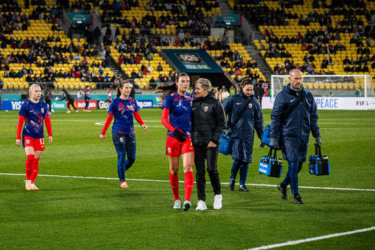 Ingrid Syrstad Engen and Head coach Hege Riise of Norway
