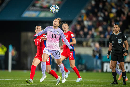 Vilde Bøe Risa of Norway and Fuka Nagano of Japan