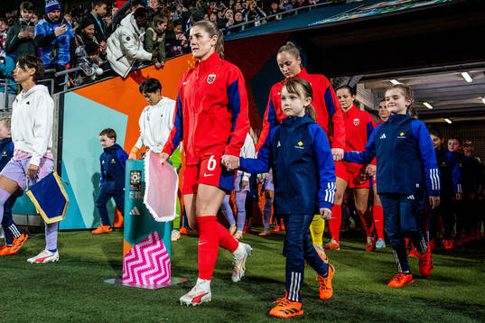 Maren Mjelde of Norway enters the pitch