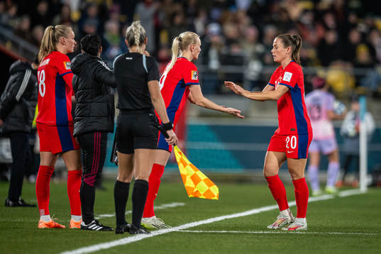 Karina Sævik and Emilie Bosshard Haavi of Norway