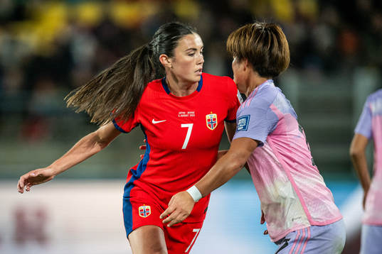 Ingrid Syrstad Engen of Norway and Hana Takahashi of Japan
