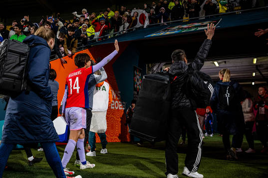 A player of Japan with the shirt of Ada Hegerberg of Norway