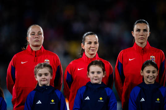 Goalkeeper Aurora Mikalsen, Tuva Hansen and Ingrid Syrstad