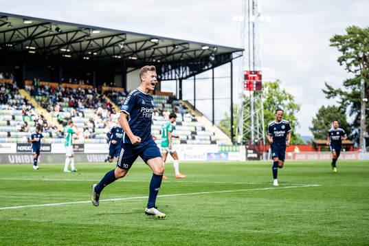 Utsiktens Albin Skoglund jublar