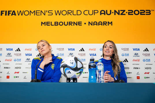 Fridolina Rolfö and Kosovare Asllani of the Swedish