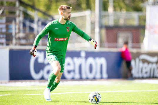 Brommapojkarnas målvakt Lucas Hägg Johansson