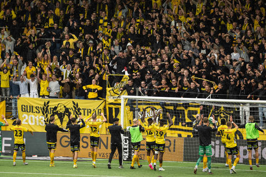 Elfsborgs spelare tackar supportrarna