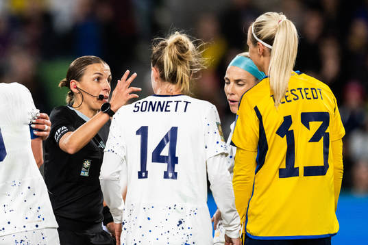 Referee Stephanie Frappart