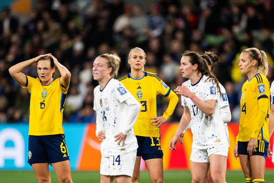 Magdalena Eriksson, Amanda Ilestedt and <ss14zduring the