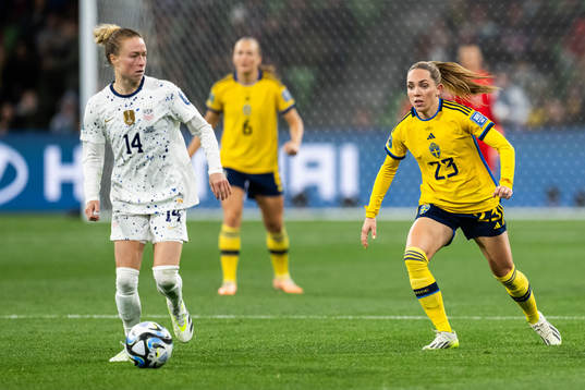 Emily Sonnett of USA and Elin Rubensson of Sweden