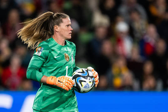 goalkeeper Alyssa Naeher of USA