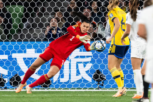 Goalkeeper Zecira Musovic of Sweden