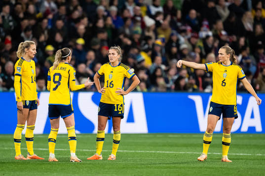 Nathalie Björn, Kosovare Asllani, Filippa Angeldahl and