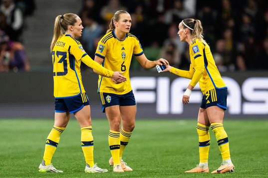 Elin Rubensson, Magdalena Eriksson and Kosovare Asllani of