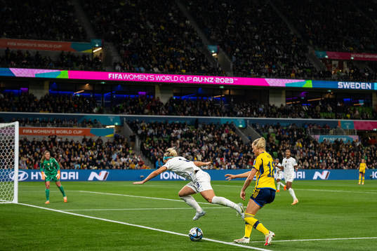Julie Ertz of USA and Fridolina Rolfö of Sweden