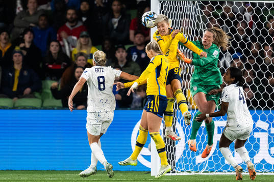 Lina Hurtig of Sweden and goalkeeper Alyssa Naeher of USA