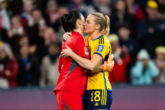 Goalkeeper Zecira Musovic and Fridolina Rolfö of Sweden