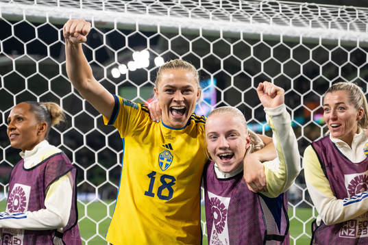 Fridolina Rolfö and Anna Sandberg of Sweden celebrate