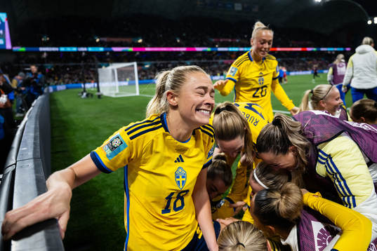 Fridolina Rolfö of Sweden celebrates