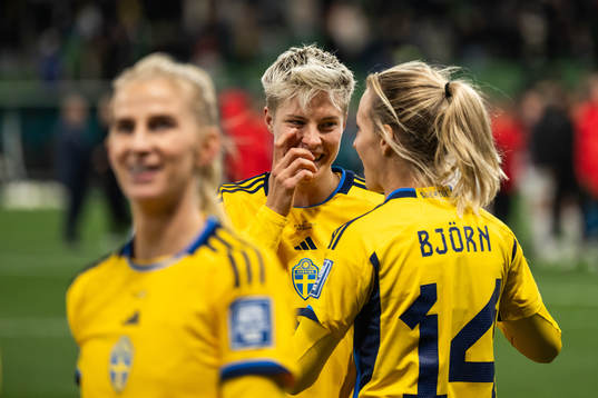 Lina Hurtig and Nathalie Björn of Sweden celebrate