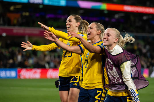 Elin Rubensson, Jonna Andersson and Anna Sandberg celebrate