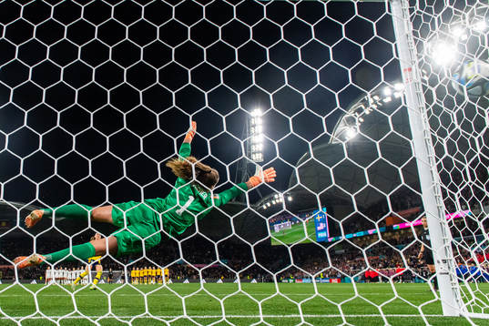 Elin Rubensson of Sweden scores