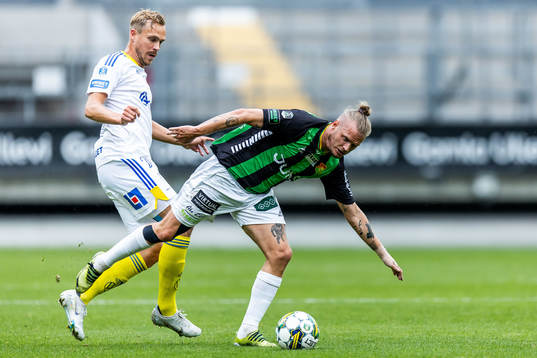 GIF Sundsvalls Pontus Engblom och GAISs Jonas Lindberg