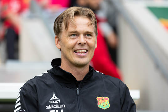 GAIS tränare Fredrik Holmberg innan fotbollsmatchen i