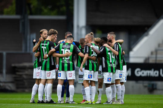 GAIS samlade innan andra halvleken av  fotbollsmatchen i