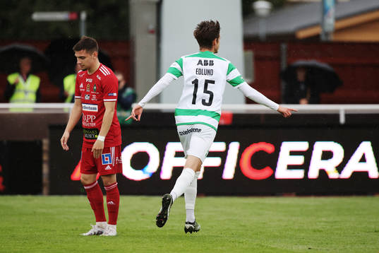 Västerås SKs Olle Edlund jublar